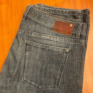 Excellent condition DL1961 Jeans, Size 34